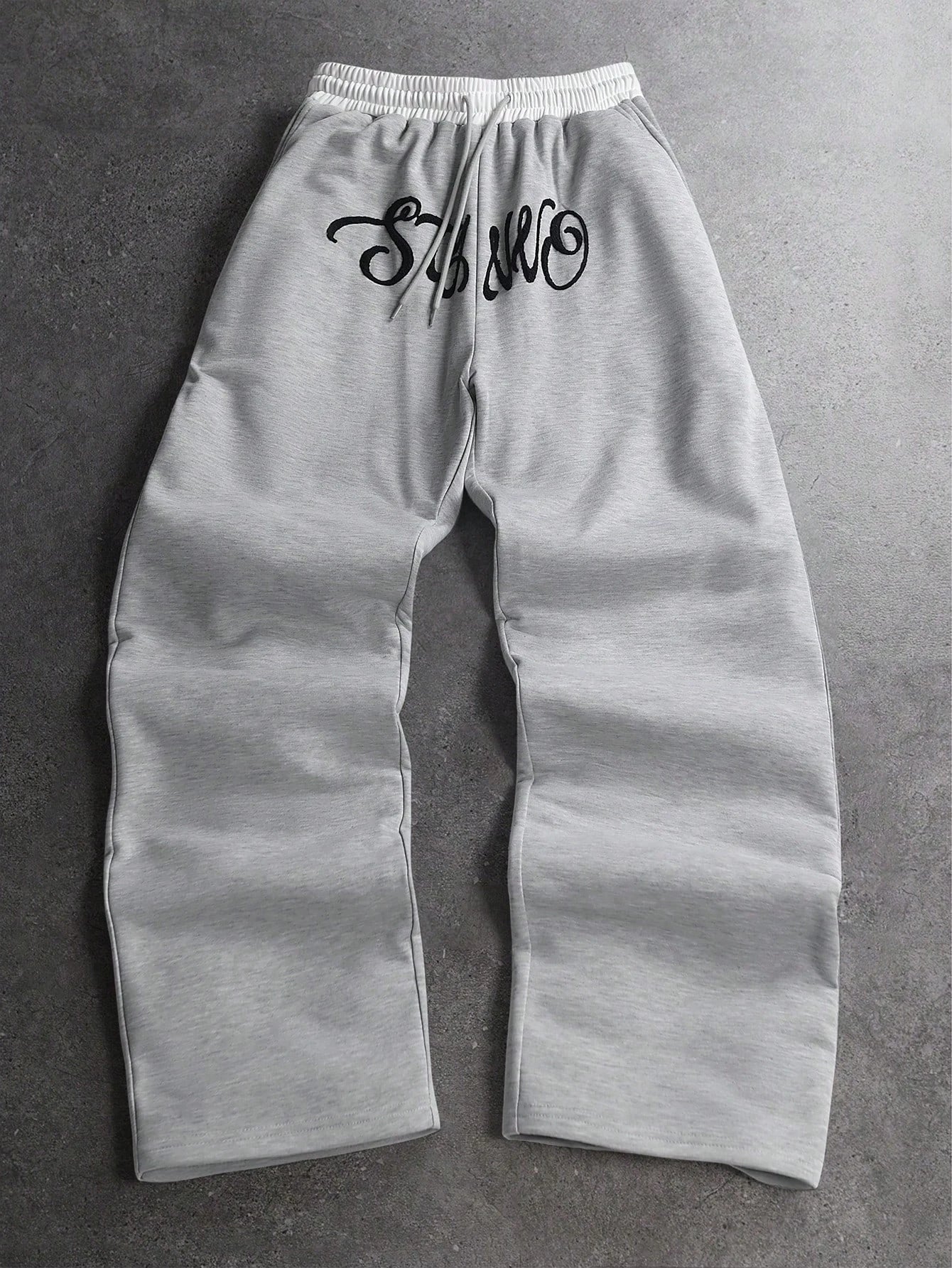 Retro Hip Hop Casual Sweat Trousers, Quick Dry Front Curly Cursive Script Letter Print Heather Grey Straight Sports Bottoms Kids